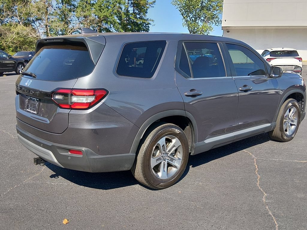 Used 2025 Honda Pilot EX-L image 4