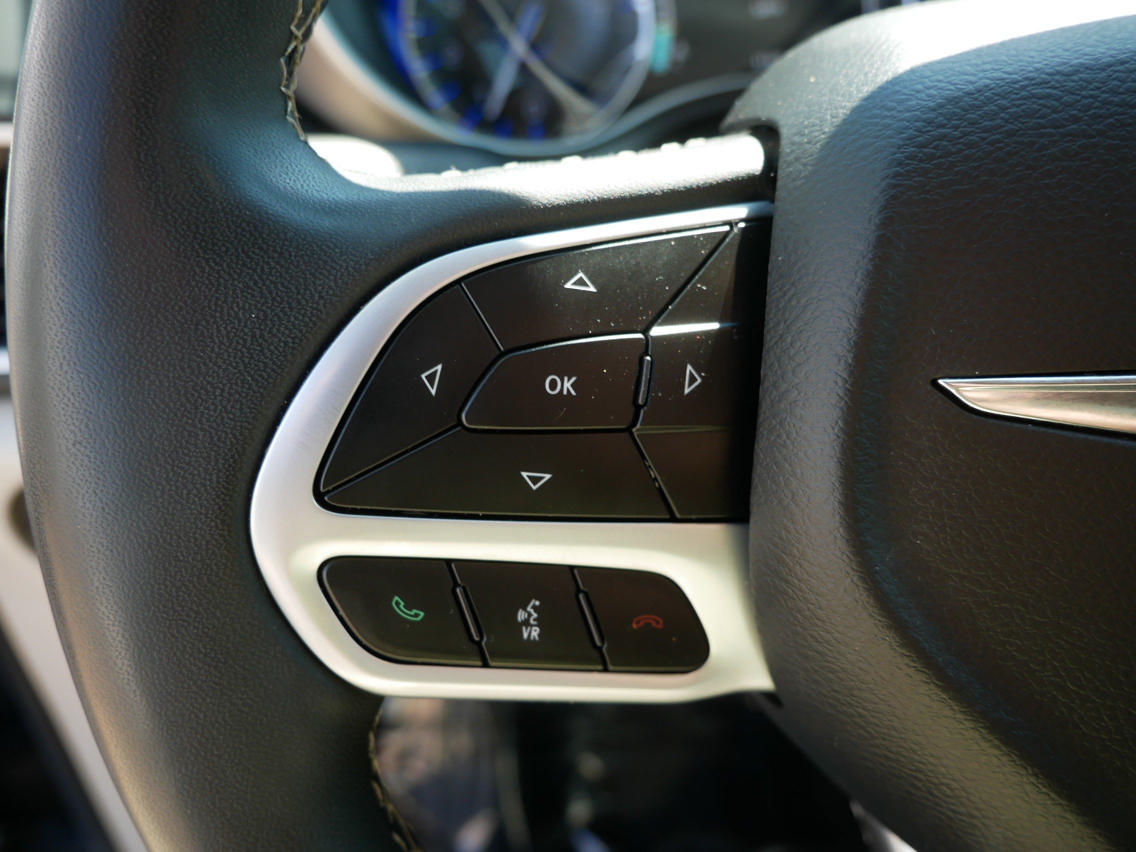 Used 2022 Chrysler Pacifica Touring-L FWD image 28