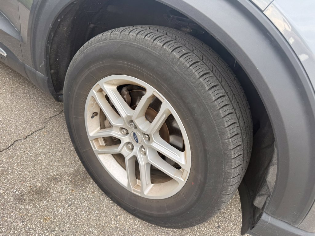 Certified 2025 Ford Explorer Active AWD/4WD image 12