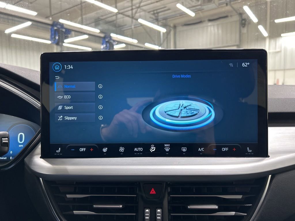 Certified 2024 Ford Escape Platinum image 26