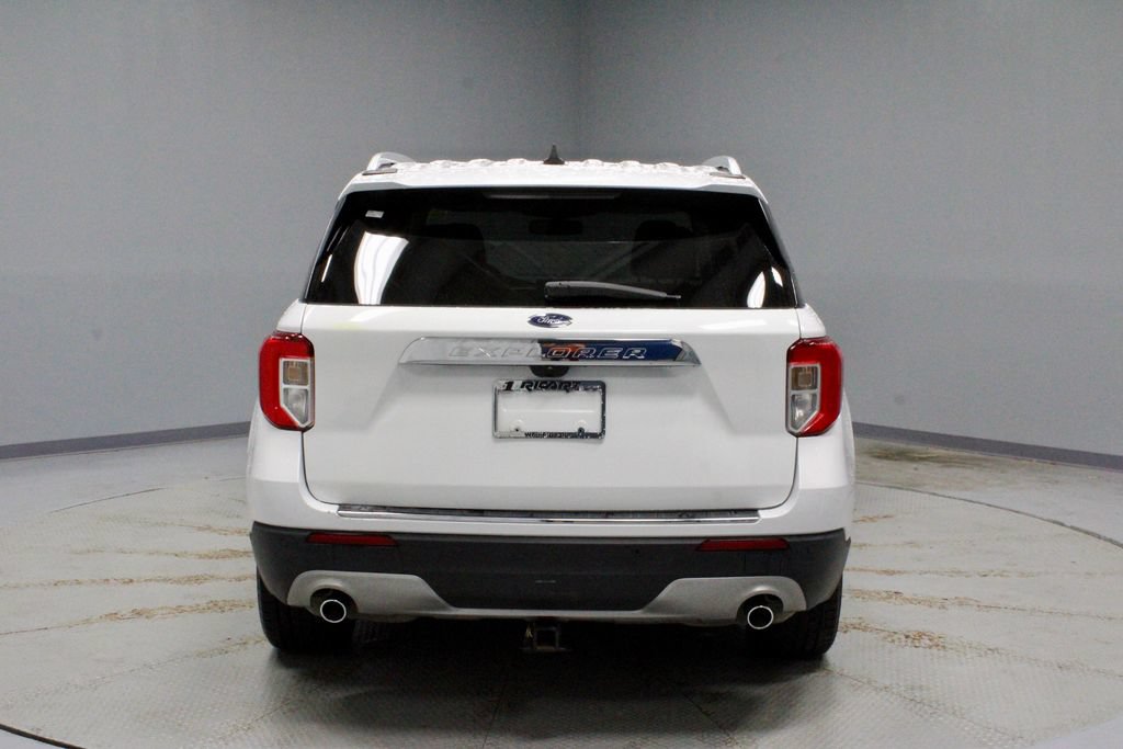 Certified 2021 Ford Explorer Limited w/ Equipment Group 301A AWD/4WD image 11