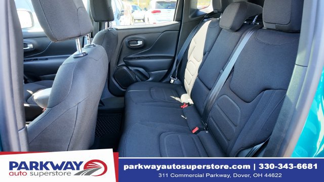 Used 2022 Jeep Renegade Latitude w/ Convenience Group AWD/4WD image 11