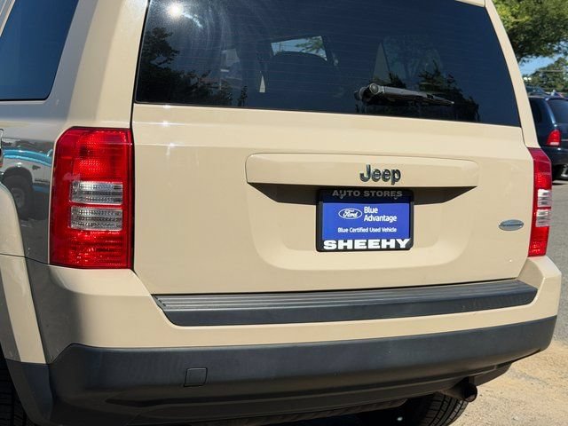 Used 2017 Jeep Patriot Latitude FWD image 29