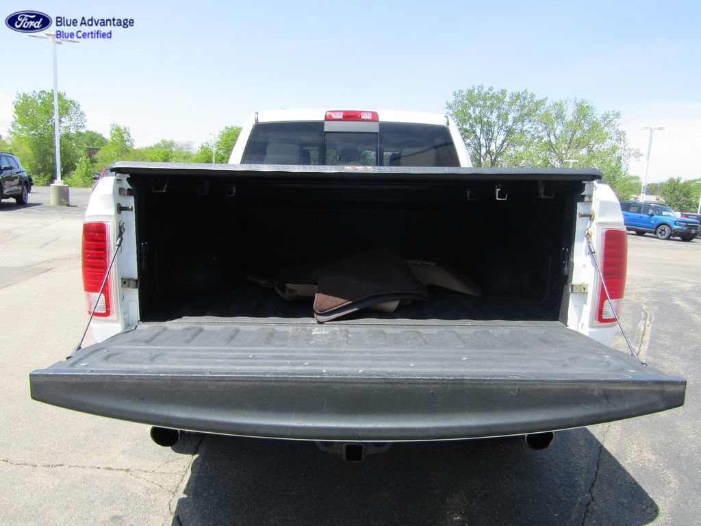 Used 2017 RAM 1500 Laramie w/ Convenience Group AWD/4WD image 10