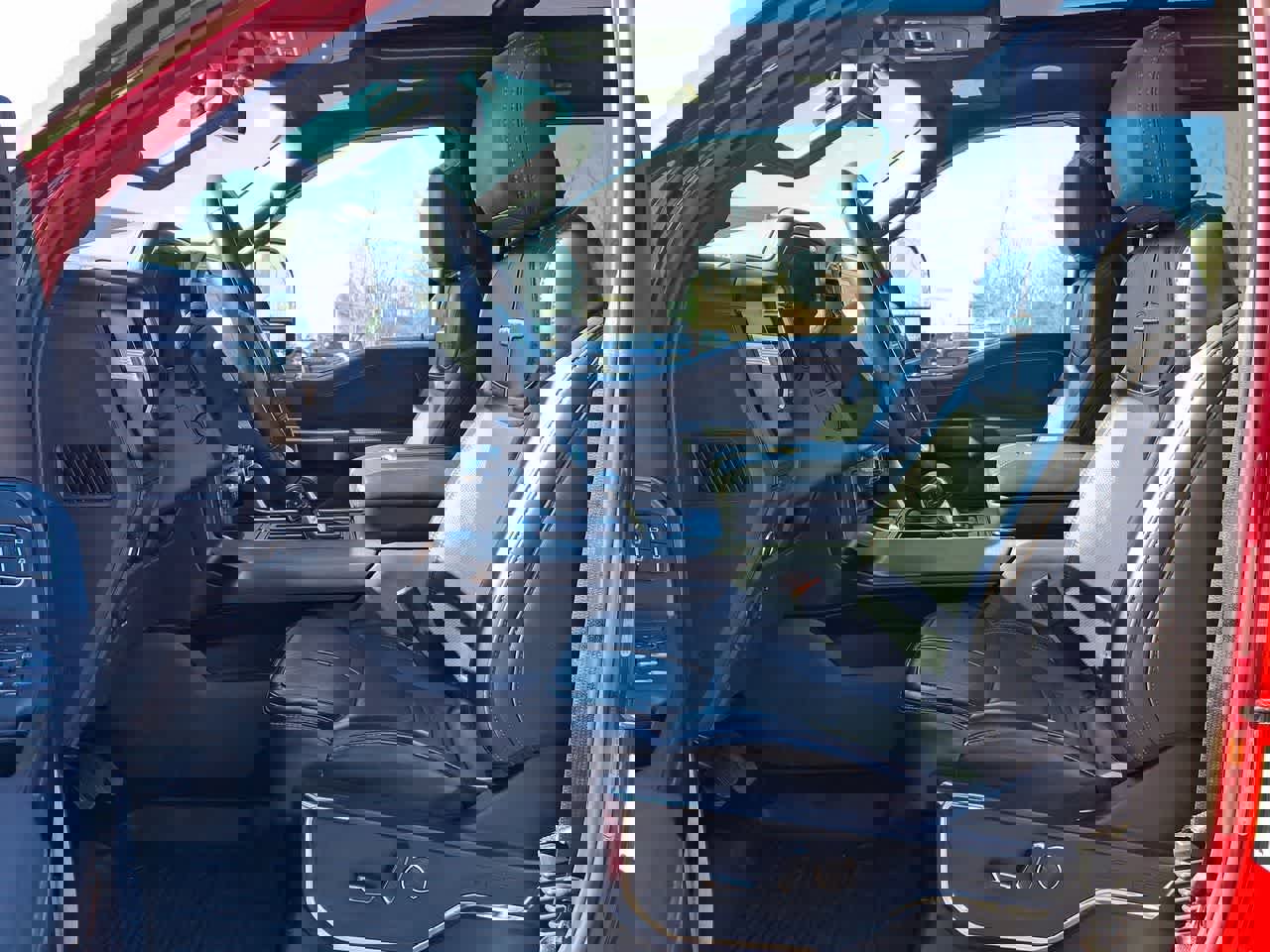 Certified 2023 Ford F150 Platinum w/ Equipment Group 701A High image 17