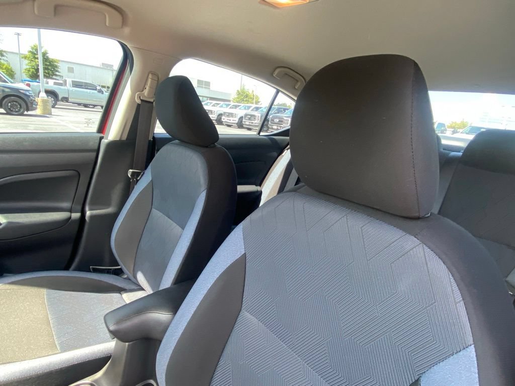 Used 2025 Nissan Versa SV w/ Trunk Package FWD image 20