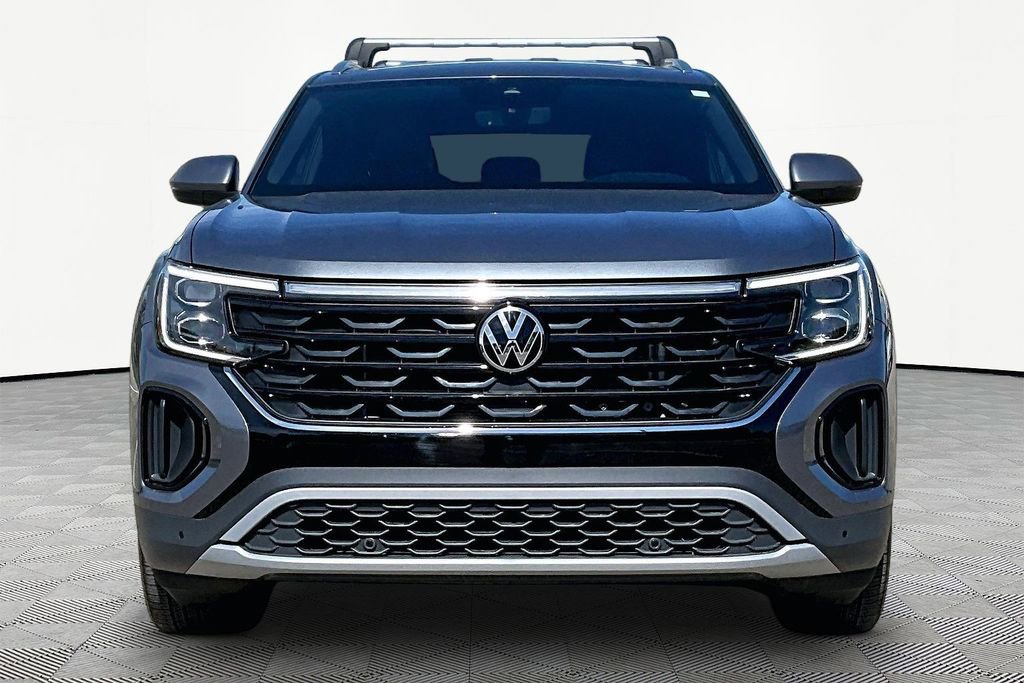 Used 2024 Volkswagen Atlas Cross Sport SE AWD/4WD image 3