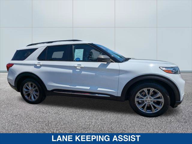 Certified 2021 Ford Explorer XLT w/ Equipment Group 202A RWD image 6