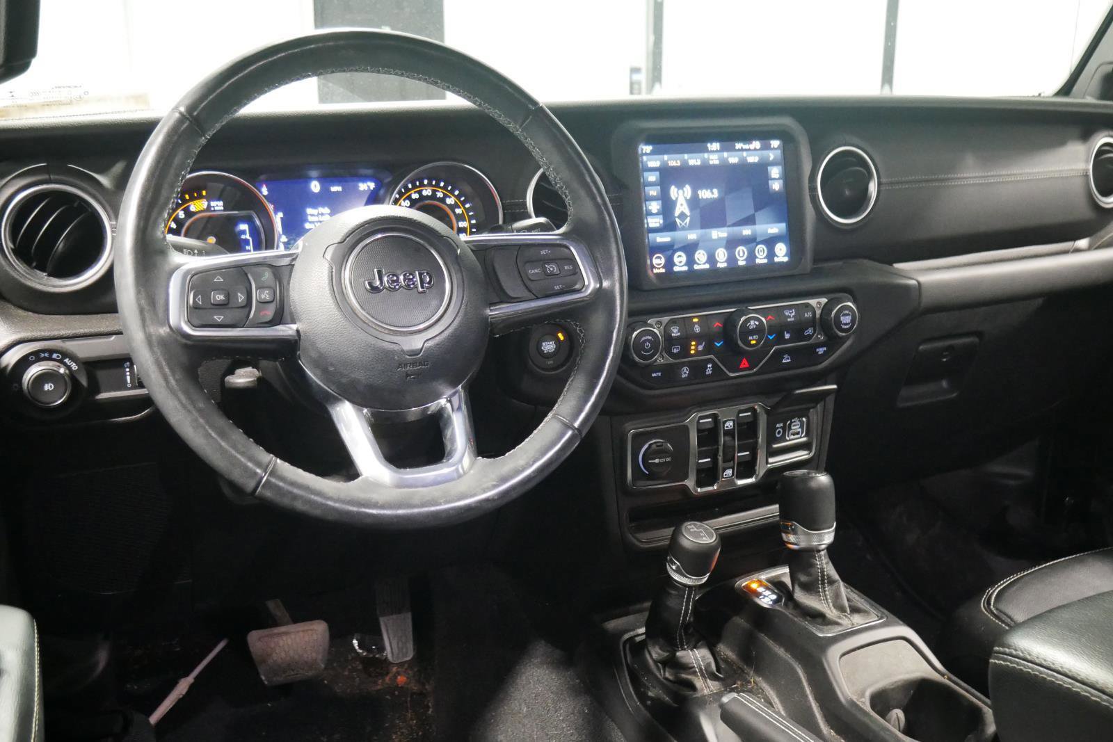 Used 2023 Jeep Wrangler Sahara w/ Cold Weather Group image 13