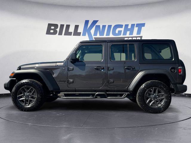 Used 2025 Jeep Wrangler Unlimited Sport AWD/4WD image 2