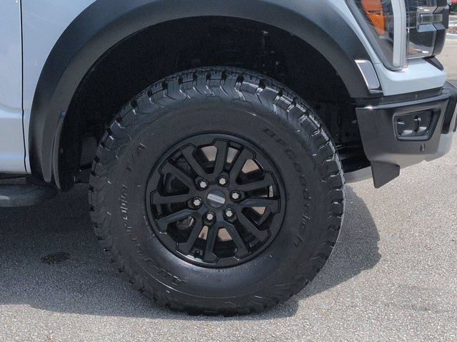 Certified 2025 Ford F150 Raptor AWD/4WD image 11