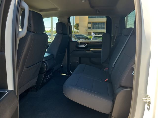 Used 2025 Chevrolet Silverado 2500 LT w/ Convenience Package AWD/4WD image 10