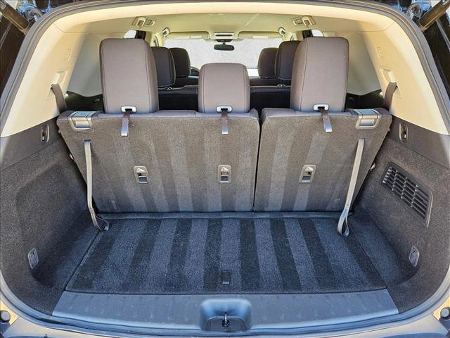 Used 2025 Nissan Pathfinder SV image 9