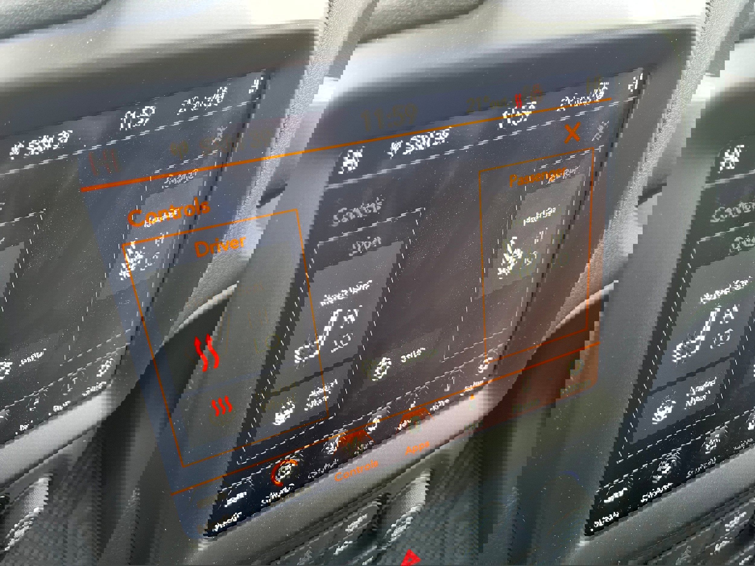 Used 2023 Jeep Renegade Trailhawk w/ Sun/Sound Group image 23