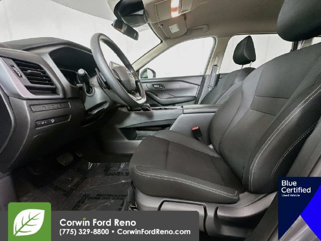 Used 2026 Nissan Rogue S FWD image 23