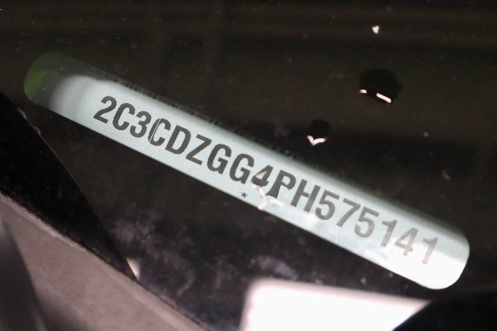 Used 2023 Dodge Challenger SXT w/ Plus Package image 33