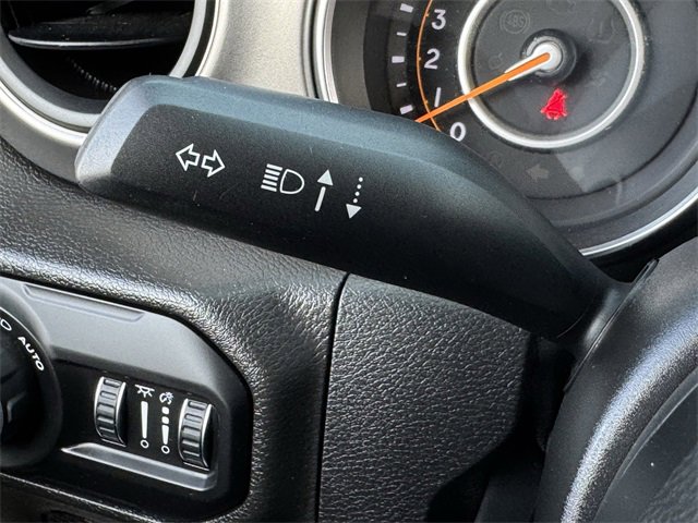 Used 2022 Jeep Gladiator Willys image 22