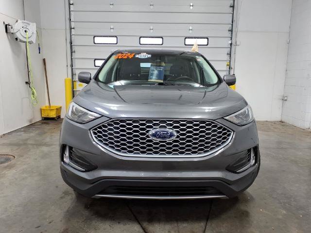 Certified 2024 Ford Edge SEL w/ Convenience Package AWD/4WD image 2