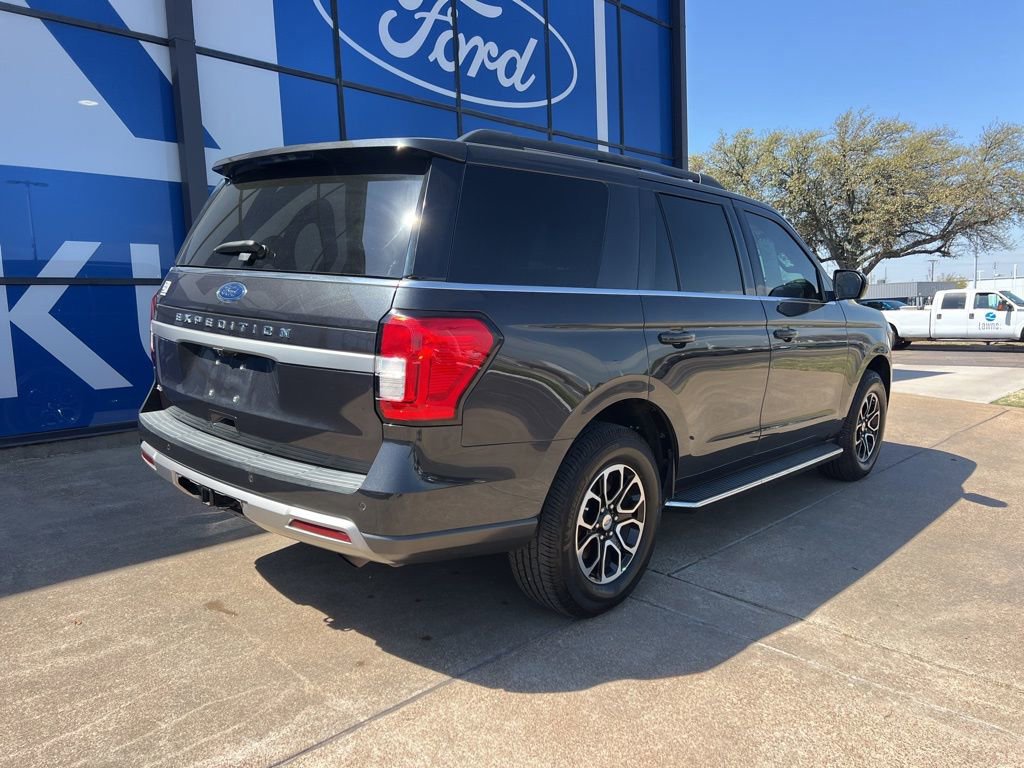 Certified 2022 Ford Expedition XLT image 4