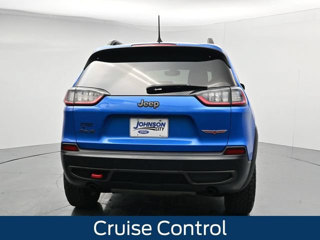 Used 2019 Jeep Cherokee Trailhawk w/ Comfort/Convenience Group AWD/4WD image 8