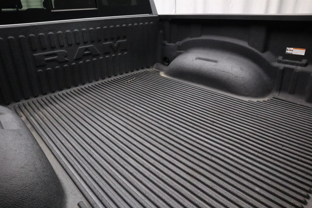 Used 2023 RAM 1500 Laramie AWD/4WD image 16