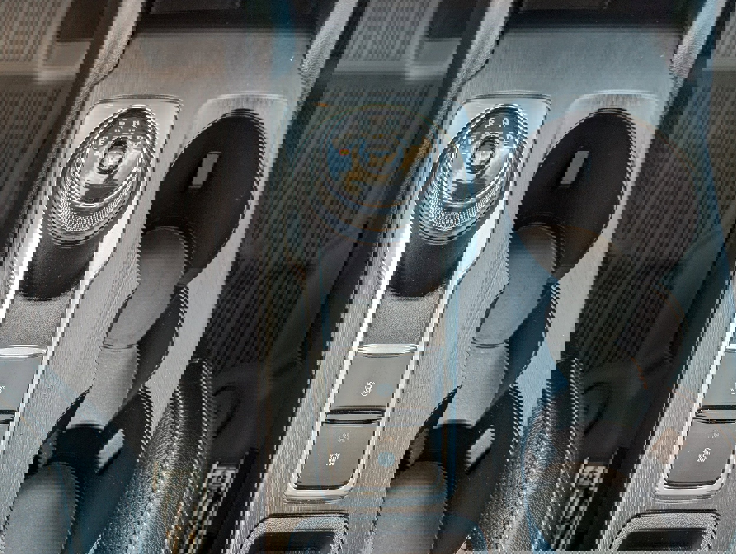 Certified 2023 Ford Escape SE w/ PHEV Premium Package image 28