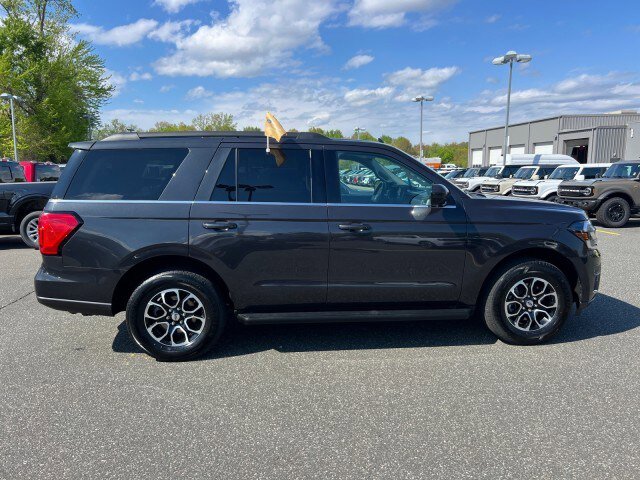 Certified 2024 Ford Expedition XLT AWD/4WD image 6
