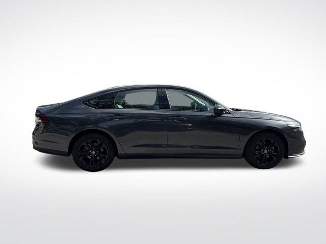 Used 2025 Honda Accord SE image 4