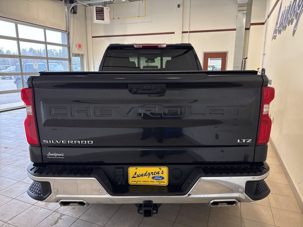 Used 2024 Chevrolet Silverado 1500 LTZ w/ LTZ Premium Package AWD/4WD image 3