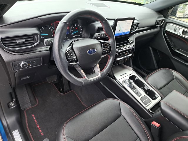 Certified 2022 Ford Explorer ST-Line w/ Class IV Trailer Tow Package image 17