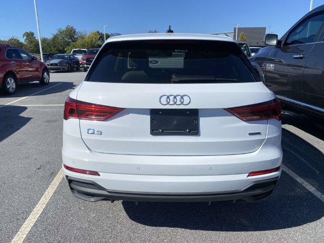 Used 2023 Audi Q3 2.0T Premium Plus w/ Premium Plus Package AWD/4WD image 6