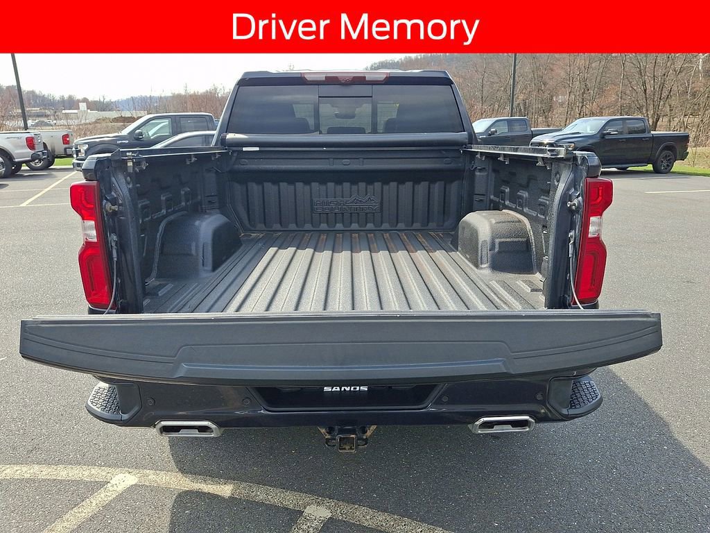 Used 2023 Chevrolet Silverado 1500 High Country w/ Technology Package image 28