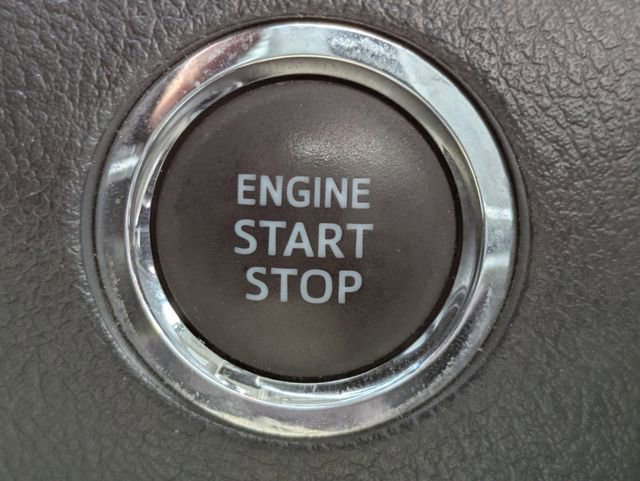 Used 2022 Toyota 4Runner Limited AWD/4WD image 29