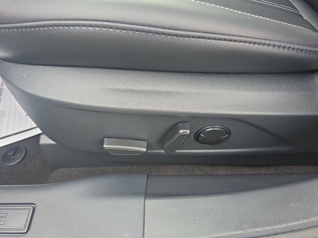 Certified 2025 Ford Mustang Mach-E Select w/ Comfort Package Lite RWD image 18