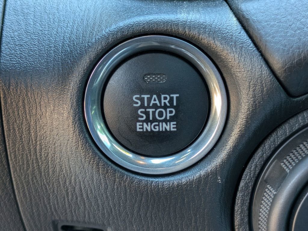 Used 2025 MAZDA MX-5 Miata RF Club image 21