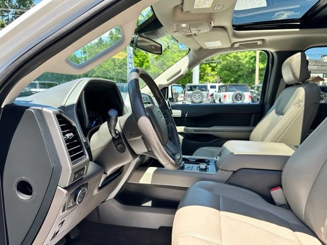 Certified 2020 Ford Expedition XLT w/ Equipment Group 202A AWD/4WD image 33