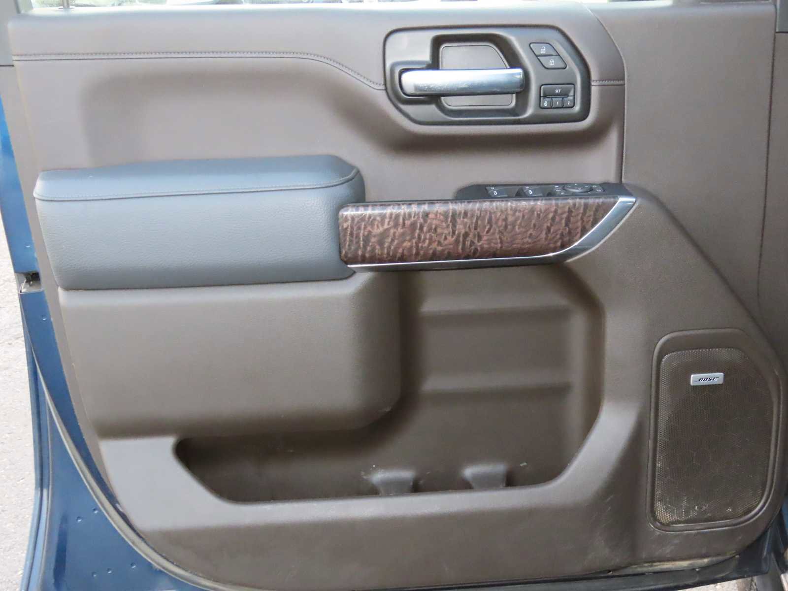 Used 2022 GMC Sierra 3500 Denali w/ Denali Ultimate Package image 17