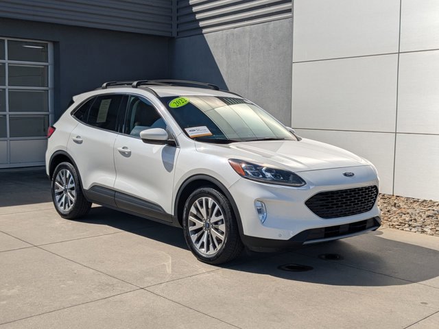 Certified 2022 Ford Escape Titanium w/ Class II Trailer Tow Package image 8