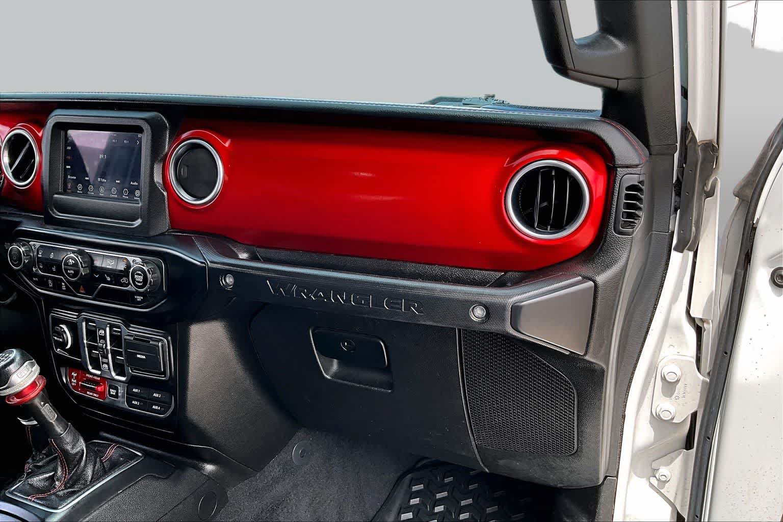 Used 2020 Jeep Wrangler Unlimited Rubicon w/ LED Lighting Group AWD/4WD image 17