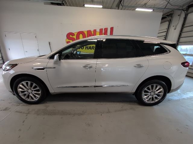 Used 2021 Buick Enclave Premium image 2
