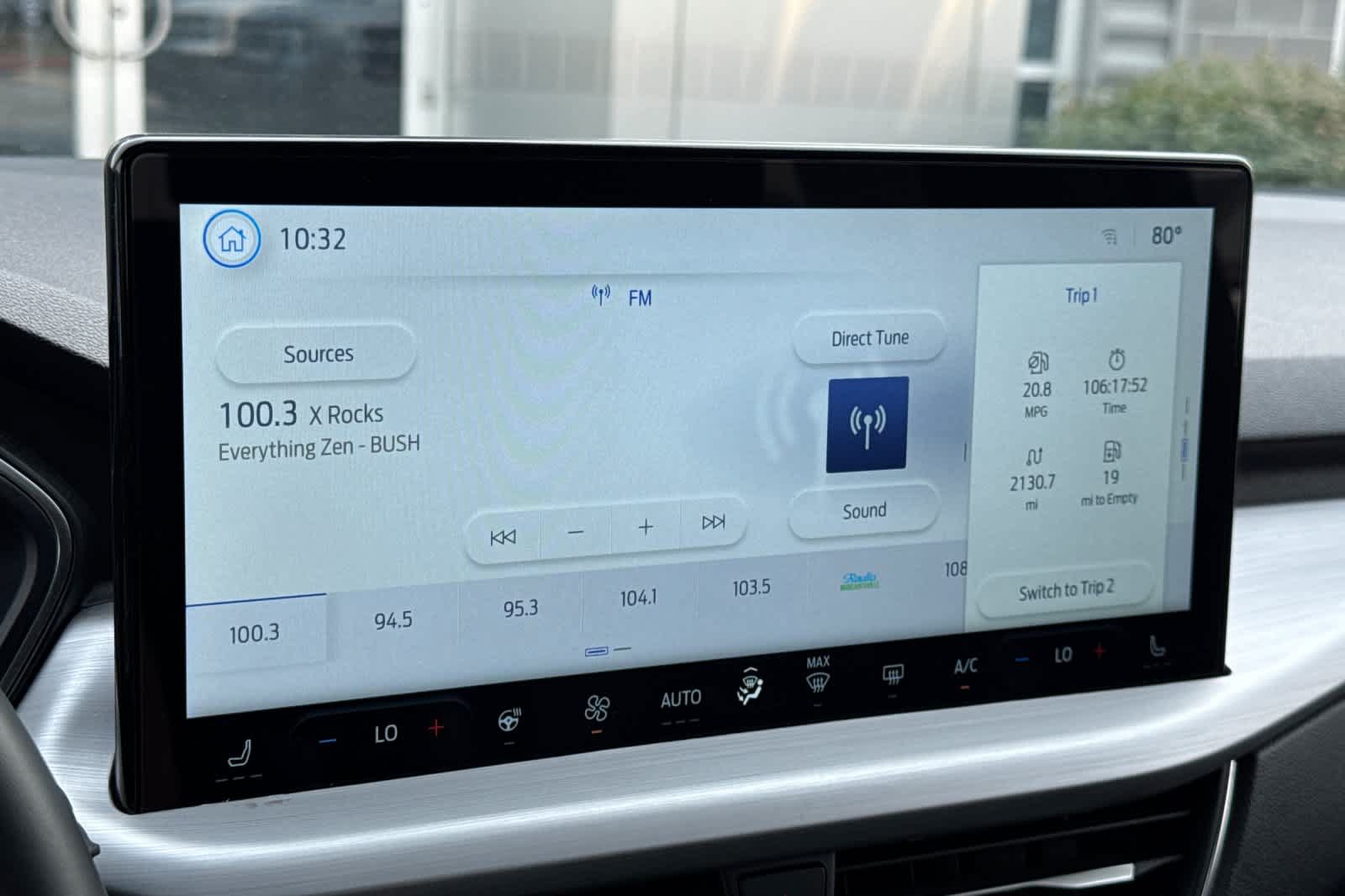 Certified 2025 Ford Escape Platinum AWD/4WD image 18