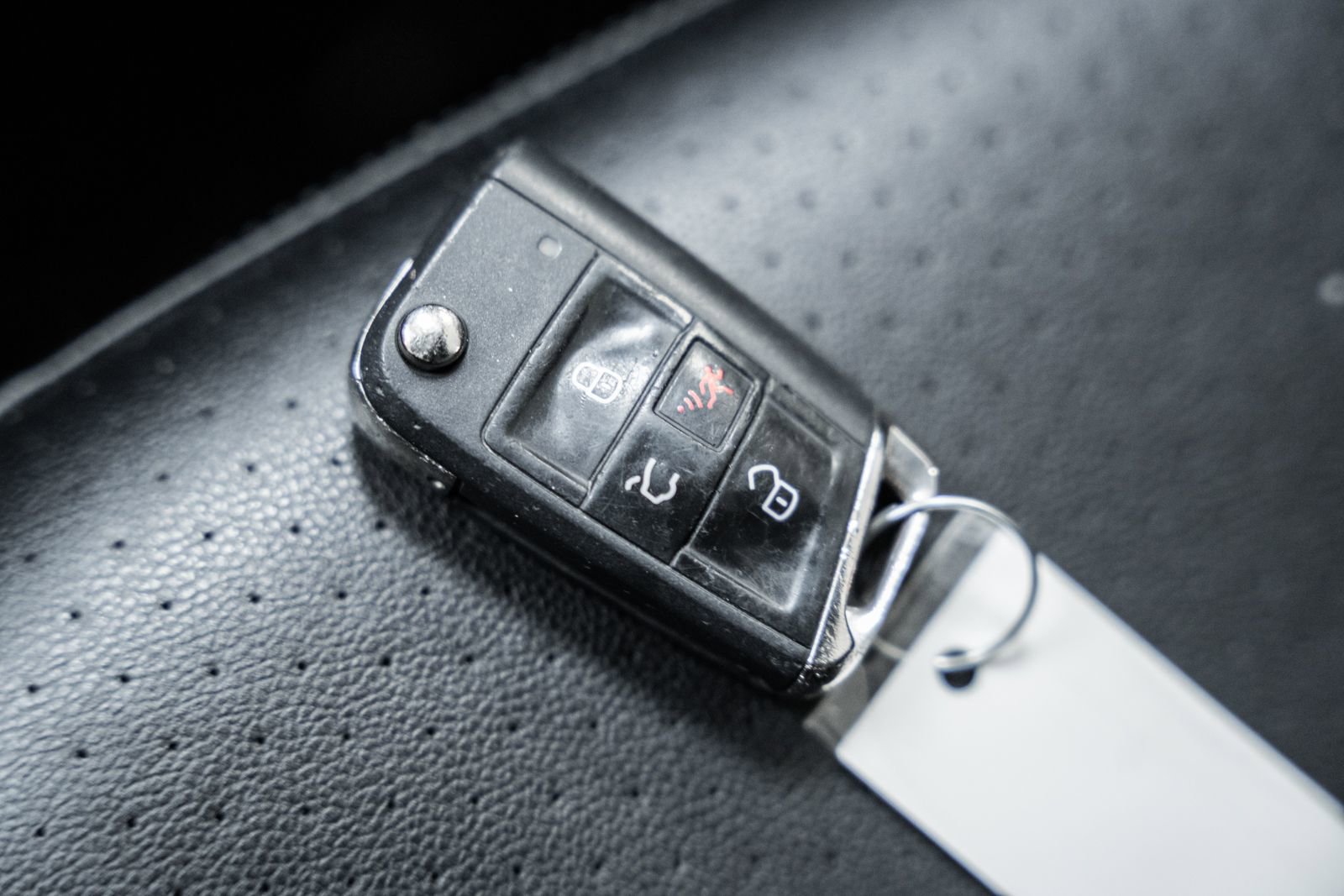 Used 2021 Volkswagen Tiguan SE R-Line image 46