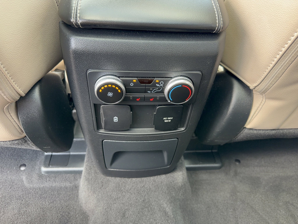 Certified 2023 Ford Explorer Limited w/ Limited Technology Package RWD image 33