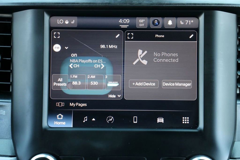 Used 2023 RAM 1500 Big Horn AWD/4WD image 30