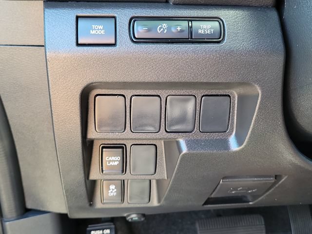 Used 2023 Nissan Frontier S RWD image 13