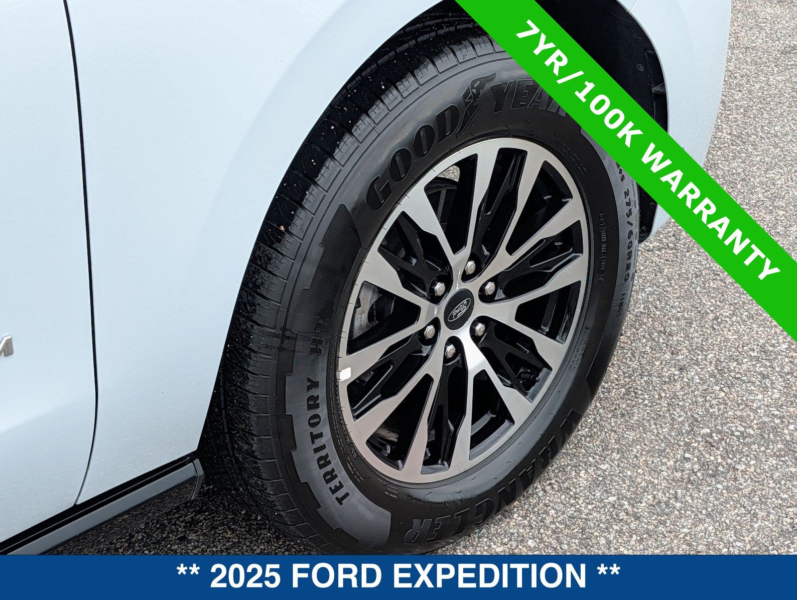 Certified 2025 Ford Expedition Platinum AWD/4WD image 13