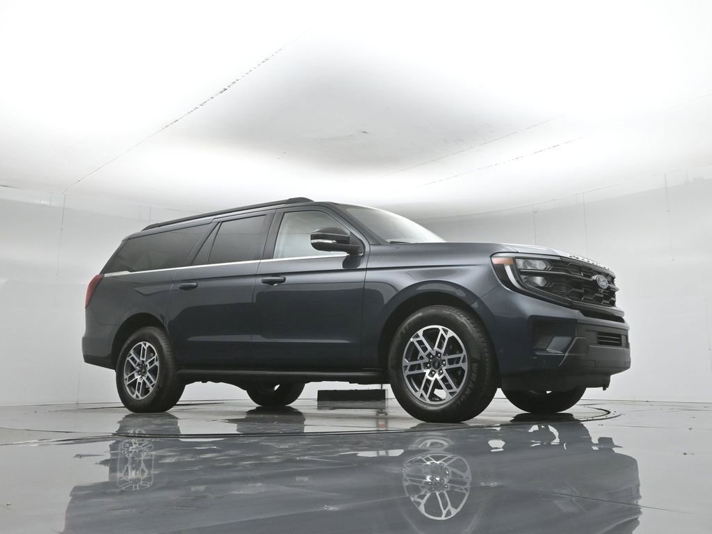 Certified 2025 Ford Expedition Max Active RWD image 4