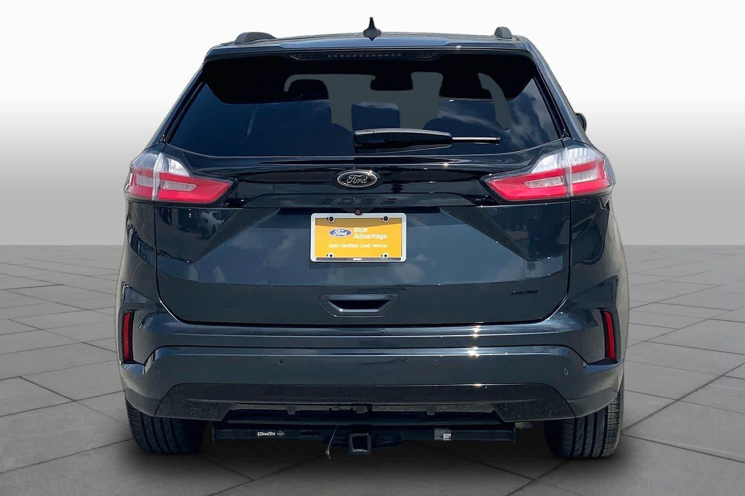 Certified 2022 Ford Edge SE w/ Black Appearance Package AWD/4WD image 5