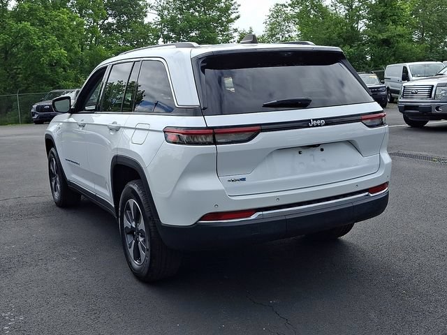 Used 2022 Jeep Grand Cherokee Limited 4xe w/ Luxury Tech Group II AWD/4WD image 10