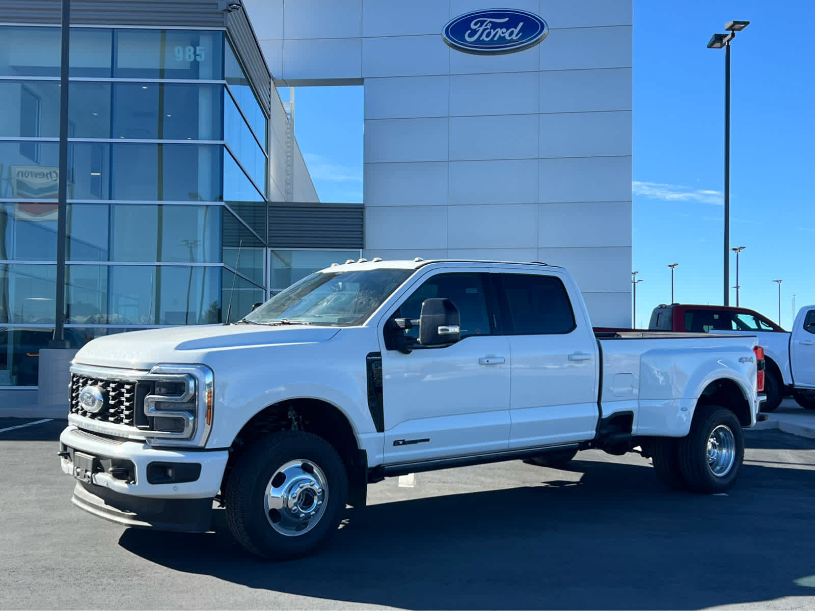 Certified 2026 Ford F350 Platinum AWD/4WD image 1